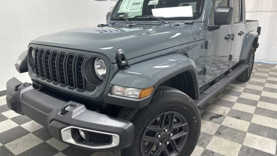 2024 Jeep Gladiator