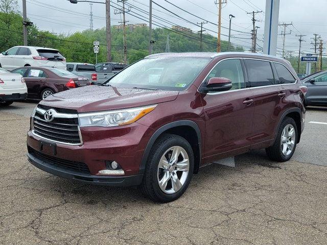 2015 toyota highlander limited in carnegie, pennsylvania