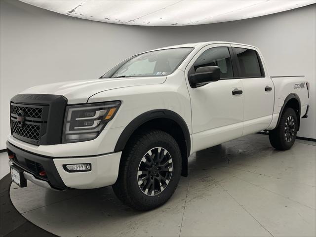 2022 nissan titan pro-4x