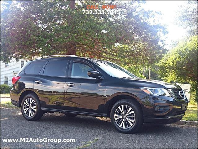2017 nissan pathfinder sv