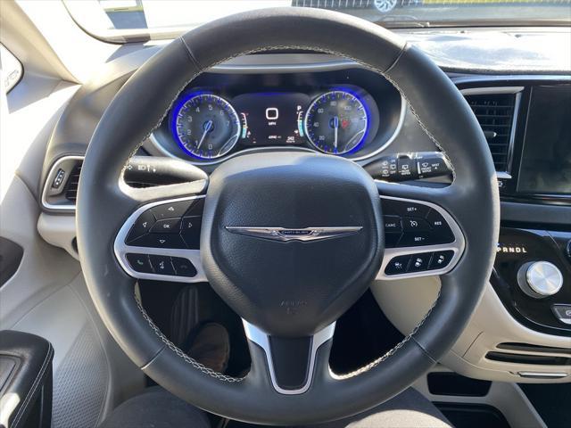 2022 chrysler pacifica touring l