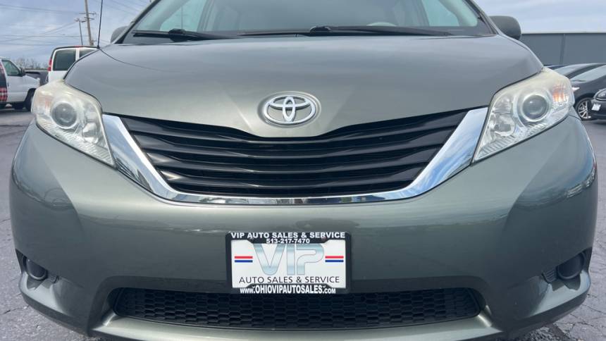 2012 toyota sienna