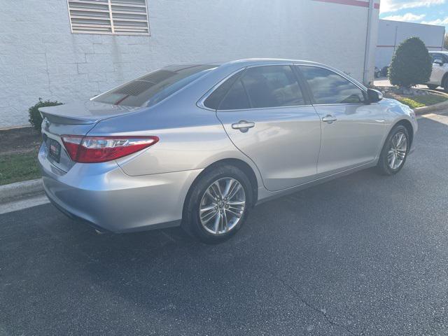 2017 toyota camry se