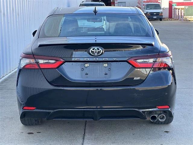 2024 toyota camry se