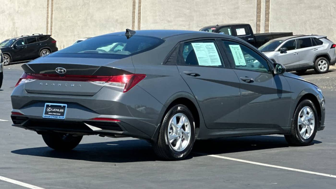 2023 hyundai elantra se