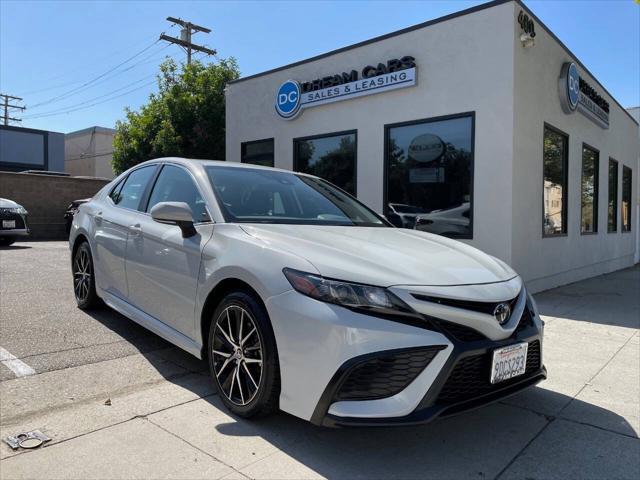 2023 toyota camry se