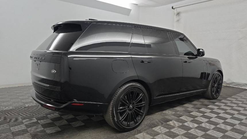2023 land rover range rover p530 se lwb