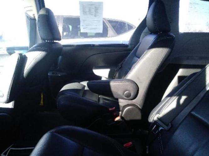 2015 toyota sienna se 8-passenger se 8-passenger 4dr mini-van for sale in topeka, kansas