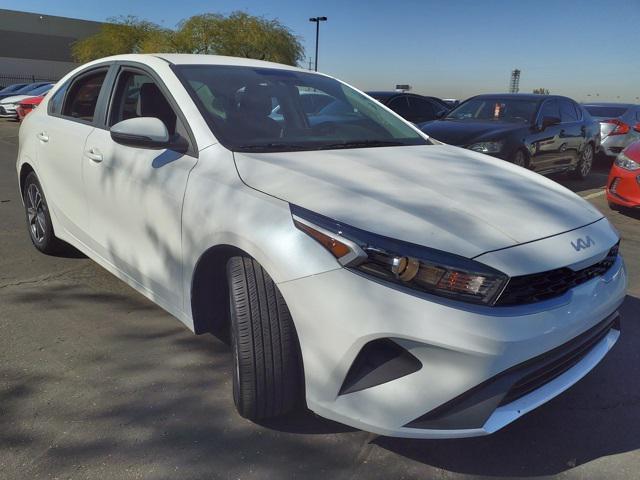 2024 kia forte lxs