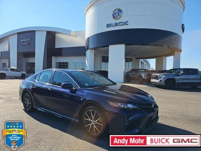 2021 toyota camry se