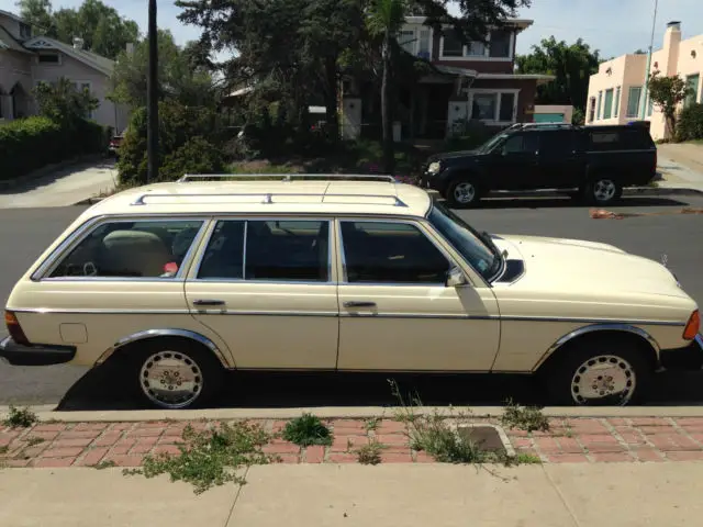1981 mercedes-benz 300td base wagon 4-door 3.0l