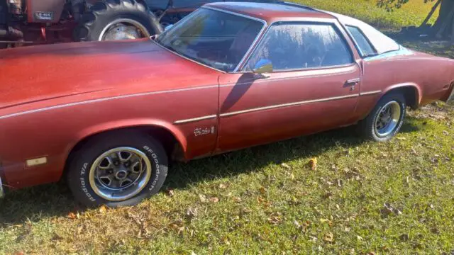 76 cutlass supreme.. yes it runs..350 big block strong motor..all original