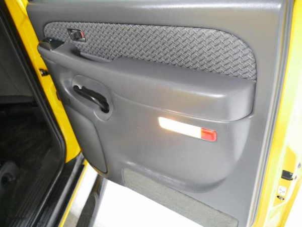 2003 chevrolet avalanche in saint louis, missouri