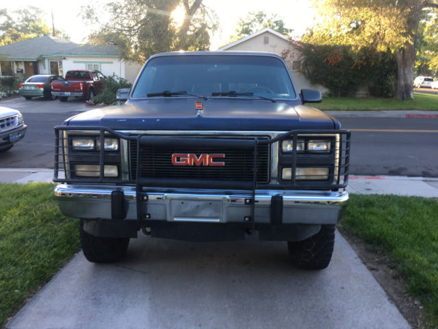 91 gmc suburban, rust free beast