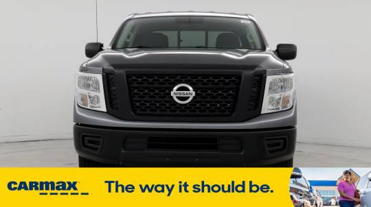 2017 Nissan Titan