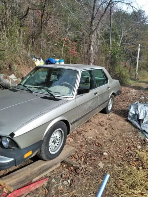 84 bmw 528e