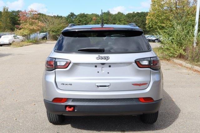 2022 jeep compass trailhawk