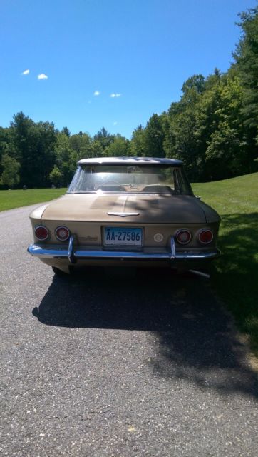 1961 corvair monza900 4dr sedan