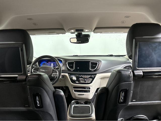 2020 chrysler pacifica touring-l plus