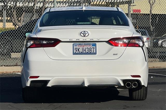 2024 toyota camry se