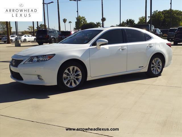 2015 lexus es 300h base