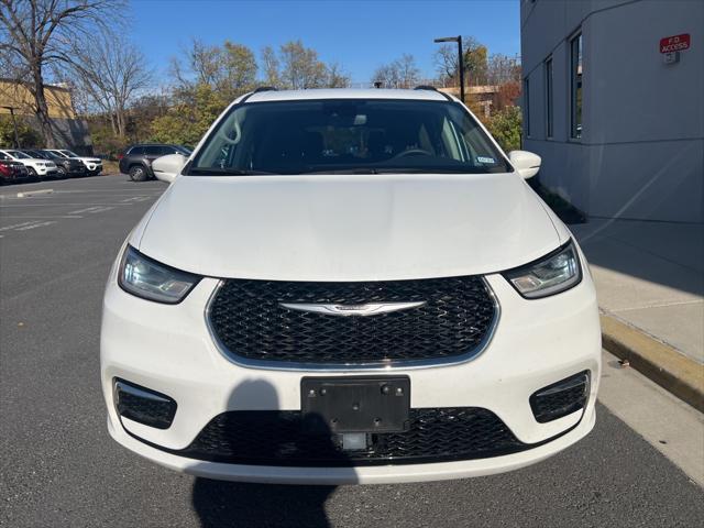 2022 chrysler pacifica touring l