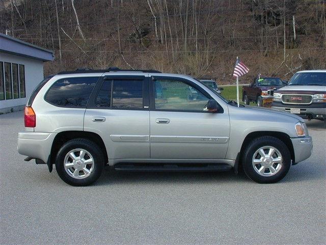 2004 gmc envoy for sale in pownal, vermont