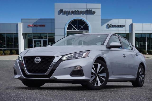 2022 nissan altima 2.5 sv