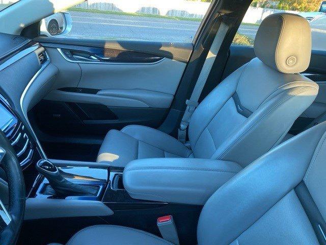 2017 cadillac xts luxury