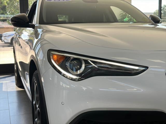 2021 alfa romeo stelvio base