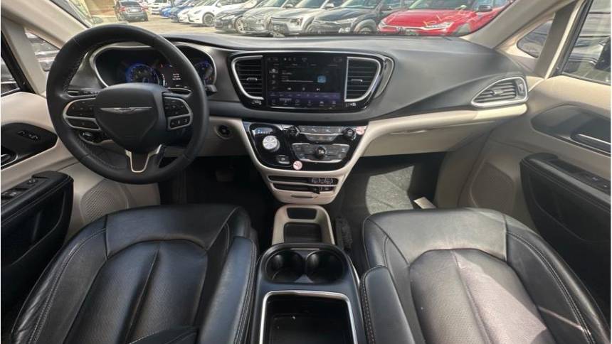 2022 chrysler pacifica touring l