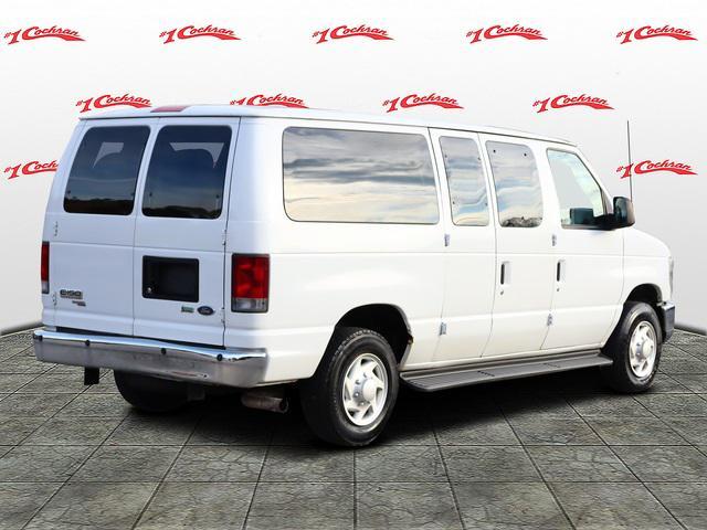 2009 ford e150 base