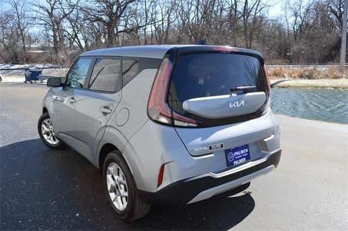 2023 kia soul lx in kenosha, wisconsin