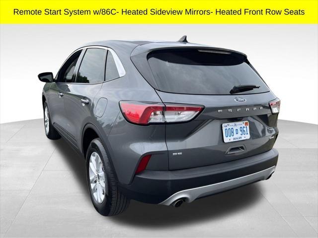 2022 ford escape se