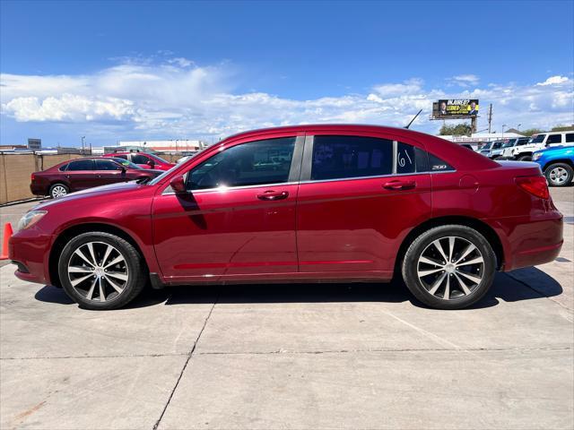 2013 chrysler 200 touring