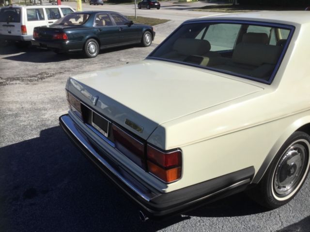 beautiful color combination-38k mi-naples fla car-low reserve-drives great!
