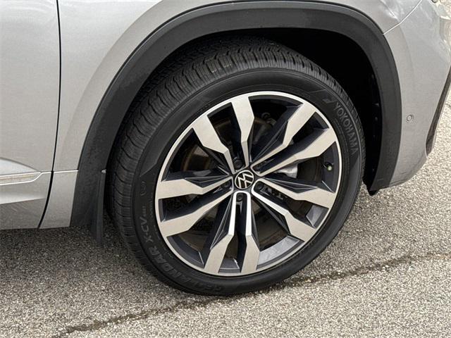 2022 volkswagen atlas cross sport 3.6l v6 sel premium r-line
