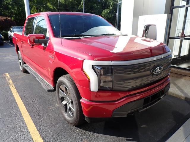 2023 ford f-150 lightning lariat