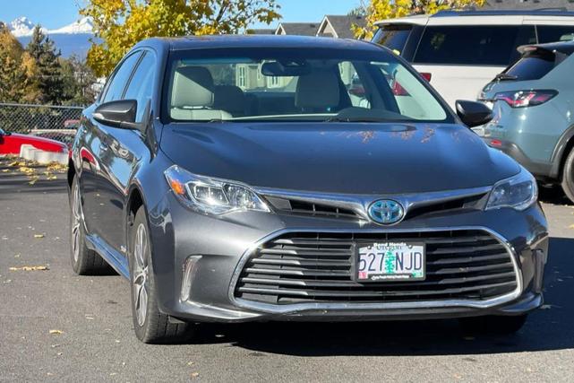 2018 toyota avalon hybrid xle plus