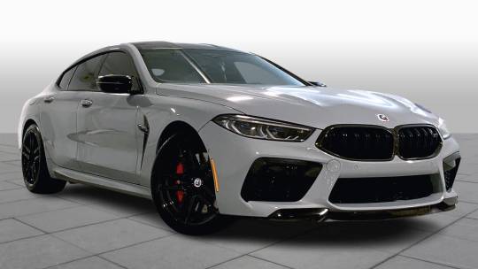 2023 BMW M8