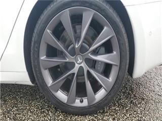 2019 Tesla Model S long range