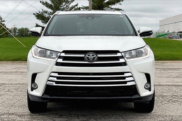 2019 toyota highlander limited in mayfair, illinois