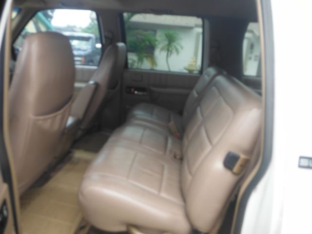 1994 gmc 2500 4x4 suburban