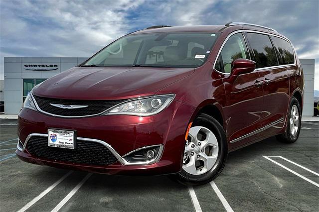 2017 chrysler pacifica touring-l