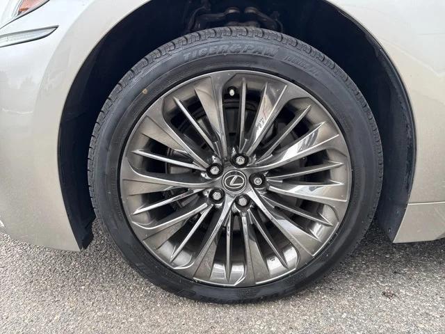 2018 lexus ls 500 base