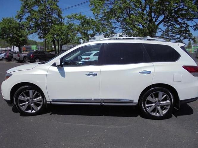 2015 nissan pathfinder platinum sport utility 4d in trenton, new jersey