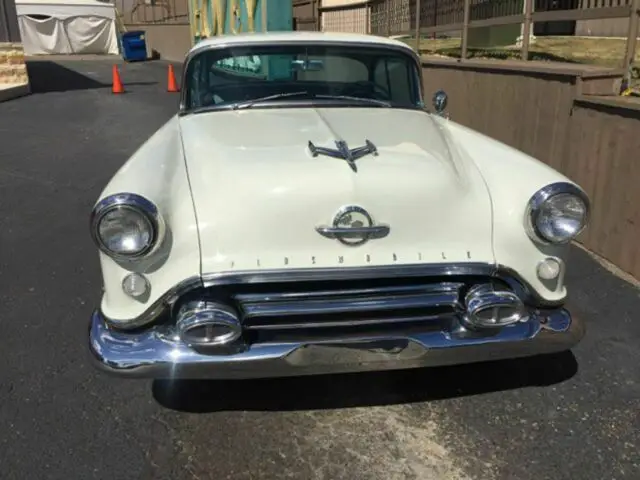 oldsmobile run and drives new vintage air , original interior , rocket motor
