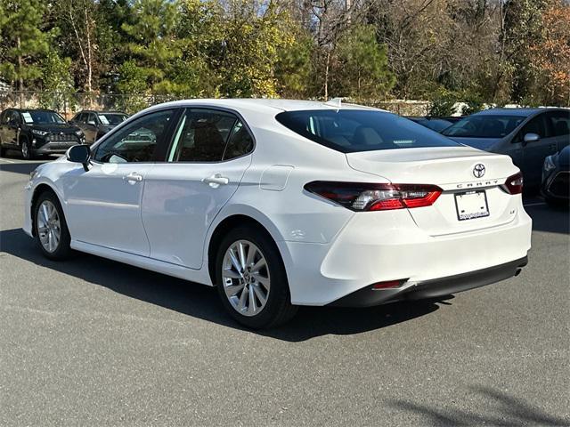 2024 toyota camry le