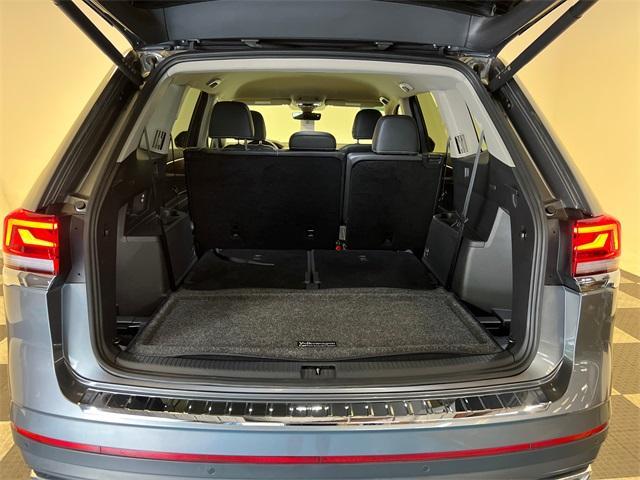 2024 volkswagen atlas 2.0t se w/technology