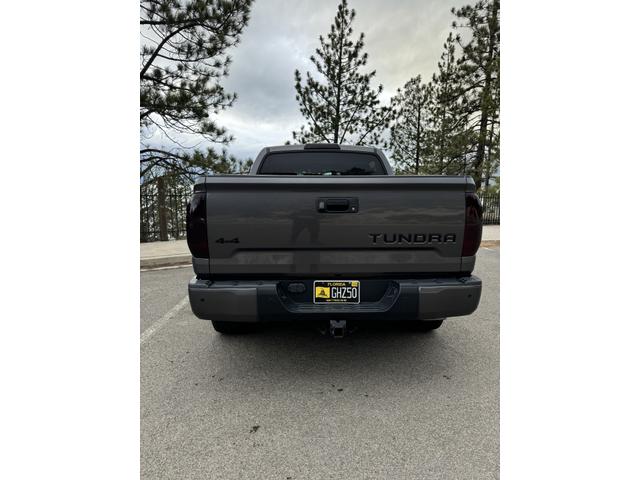 2017 toyota tundra platinum